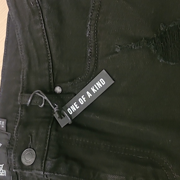 NWT RSQ black distressed jeans. Size 34 × 30 - Picture 6 of 6